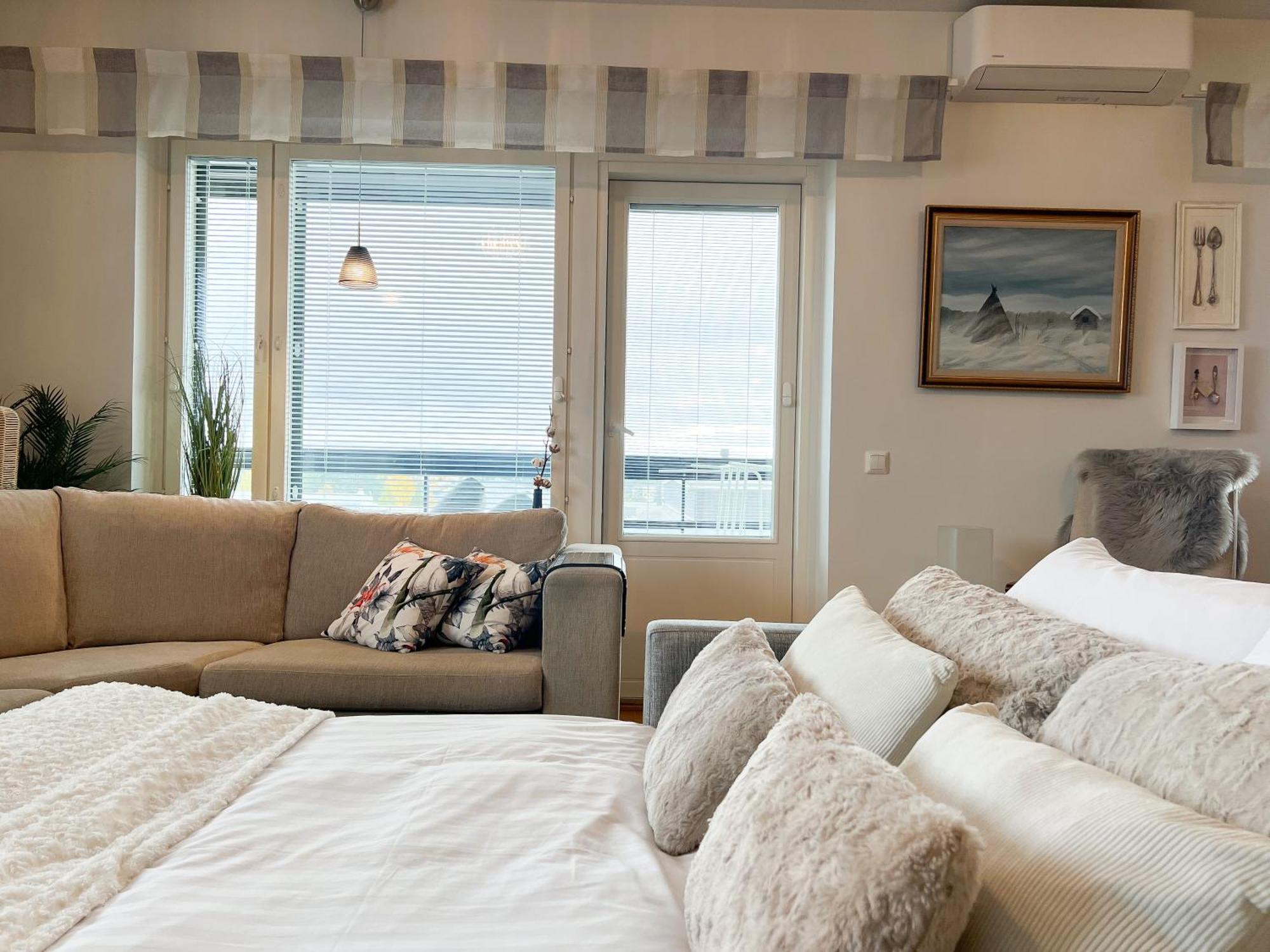 Aurora Penthouse & Suites روفانييمي المظهر الخارجي الصورة