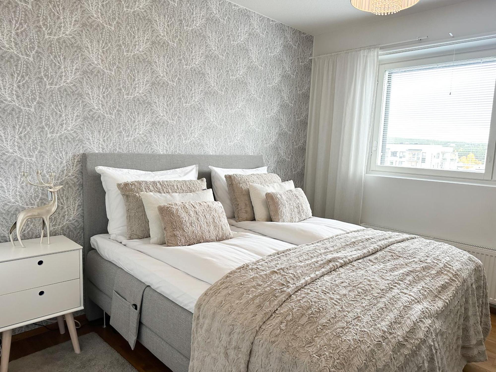 Aurora Penthouse & Suites روفانييمي المظهر الخارجي الصورة